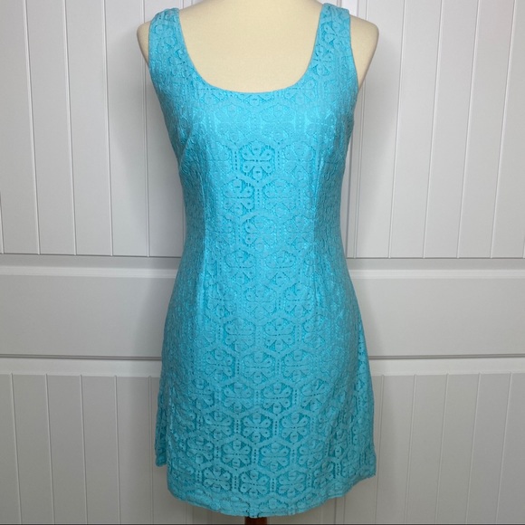 Lilly Pulitzer Dresses & Skirts - Lilly Pulitzer turquoise sleeveless shift dress 6